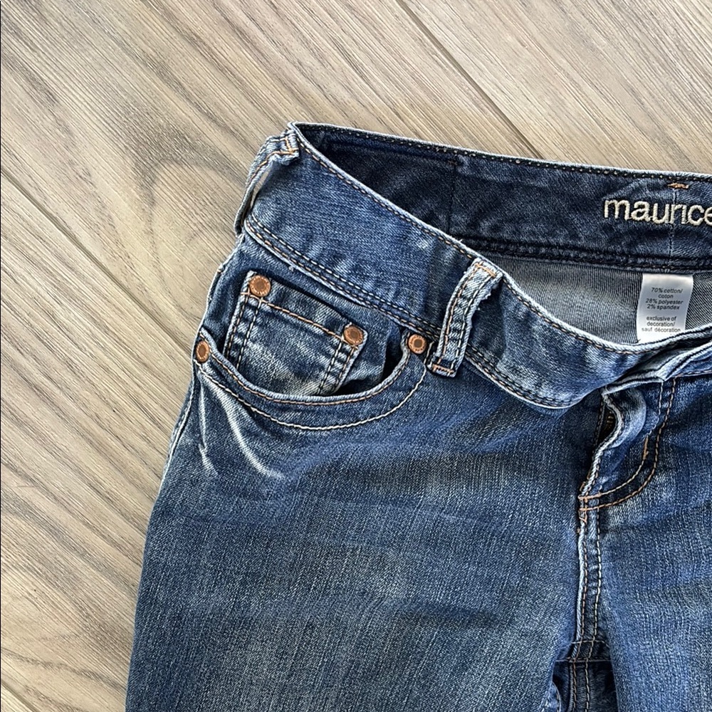 Maurices Low Rise Bermuda Shorts - Picture 2 of 5